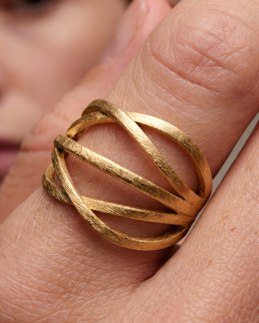 Arcus Statement Ring