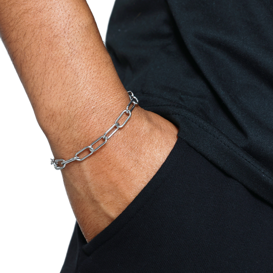 Elegantes Silberarmband für lässige Herrenmode