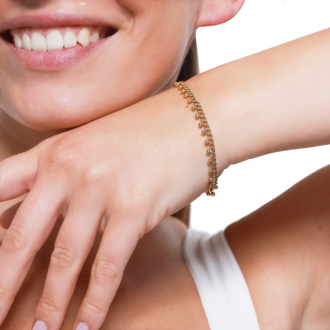 Elegantes Goldarmband mit Anhängern für stilvolle Looks
