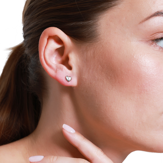 Herzförmige Ohrringe aus Silber – Elegantes Damenaccessoire
