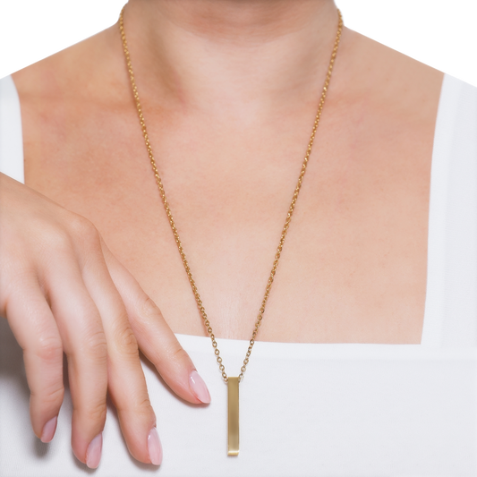 Elegante goldene Halskette mit rechteckigem Anhänger kaufen
