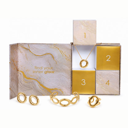 Schmuckset Damen Edelstahl – Adventsbox Aura in Gold, gestylt