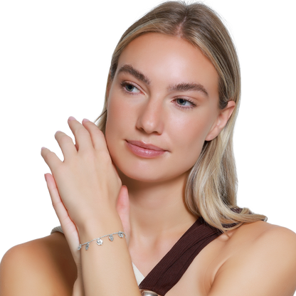 Armband Damen Edelstahl Celeste in Silber - getragen am Handgelenk