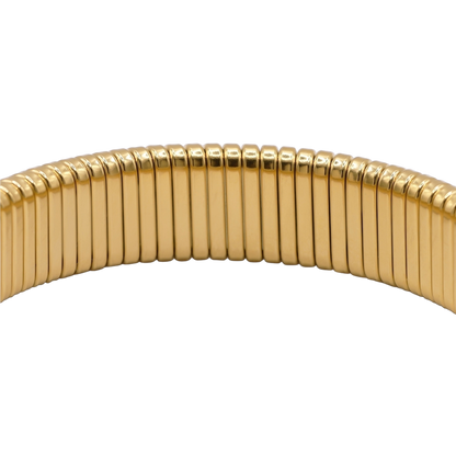 Armband Damen Edelstahl Alessa Gold gestylt zum Outfit