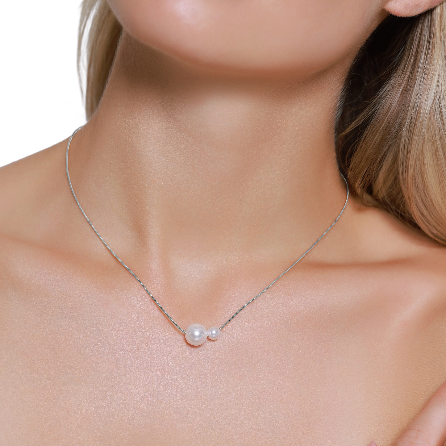 Kette Damen Edelstahl Solene Silber Detail der zwei Kunstperlen