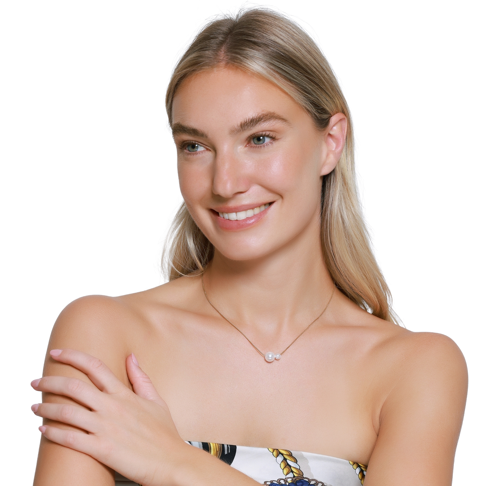 Damen Kette Solene Gold am Hals getragen