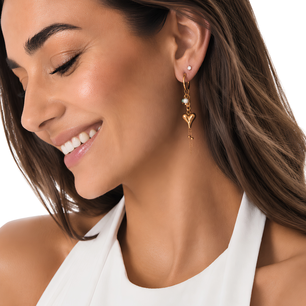 Ohrringe Damen Gold Jimena goldfarben - am Ohr getragen