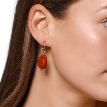 Ohrringe Damen Edelstahl Nefeli in Gold mit Stein Padparadscha - Detailansicht