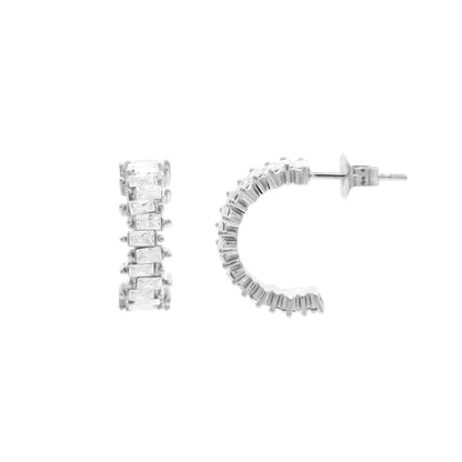Ohrringe Damen Edelstahl Idun in Silber mit weisser Perle - Produktbild