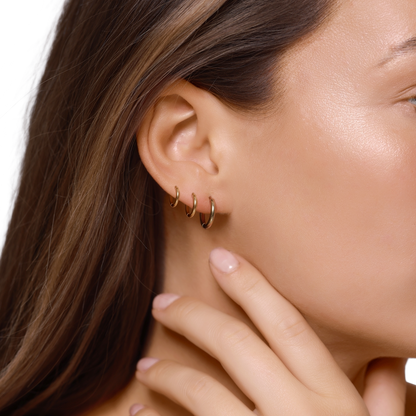 Ohrringe Damen Gold Vivienne - Creolen im Detail
