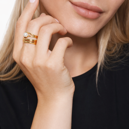 Damenring Serpens gold mit Perle weiß