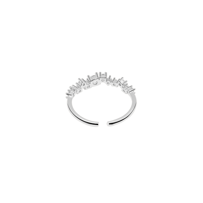 Damen Ring Ottavia in Silber gestylt zum Outfit