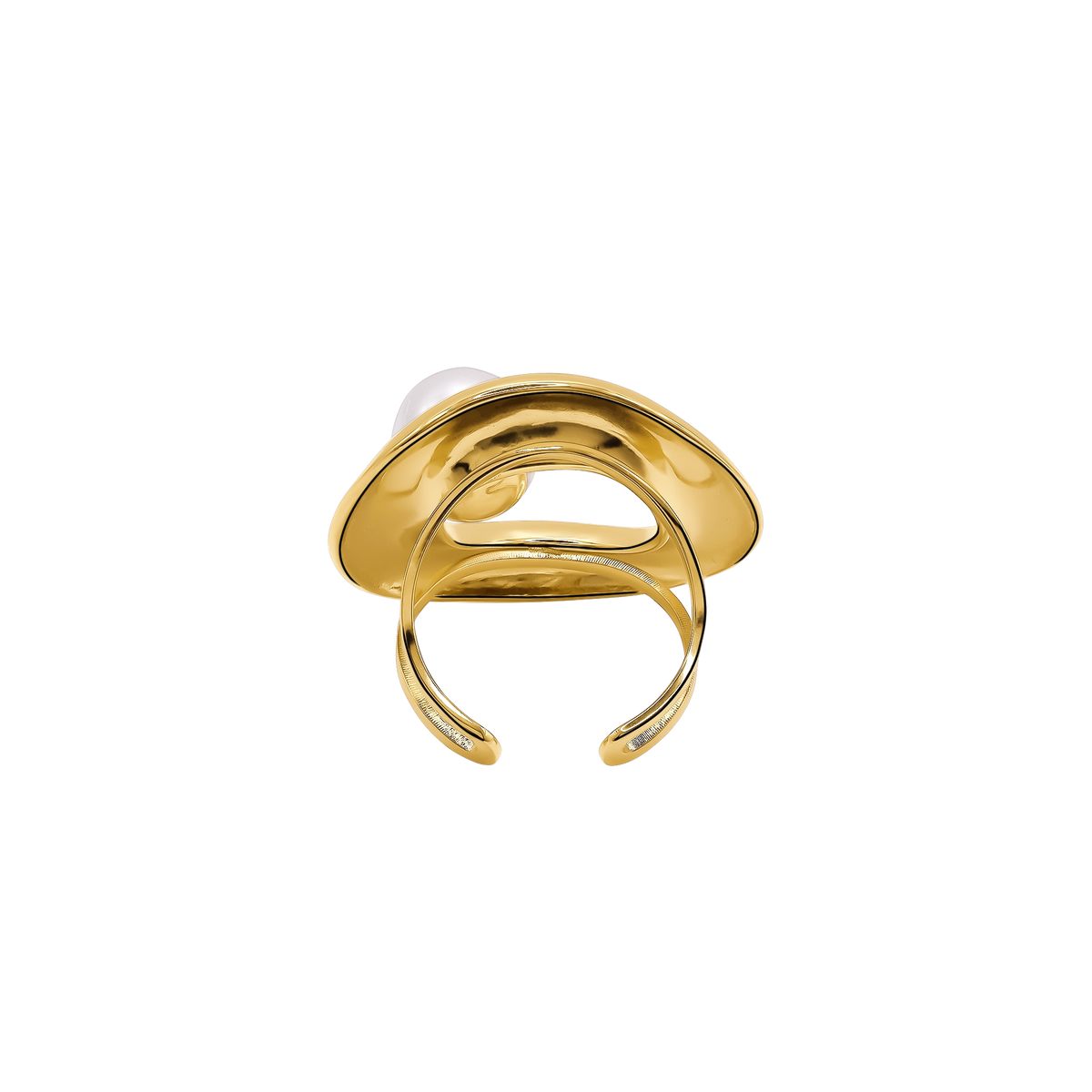 Ring Damen Edelstahl Aveline Gold gestylt zum Outfit