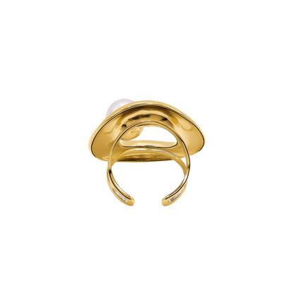 Ring Damen Edelstahl Aveline Gold gestylt zum Outfit