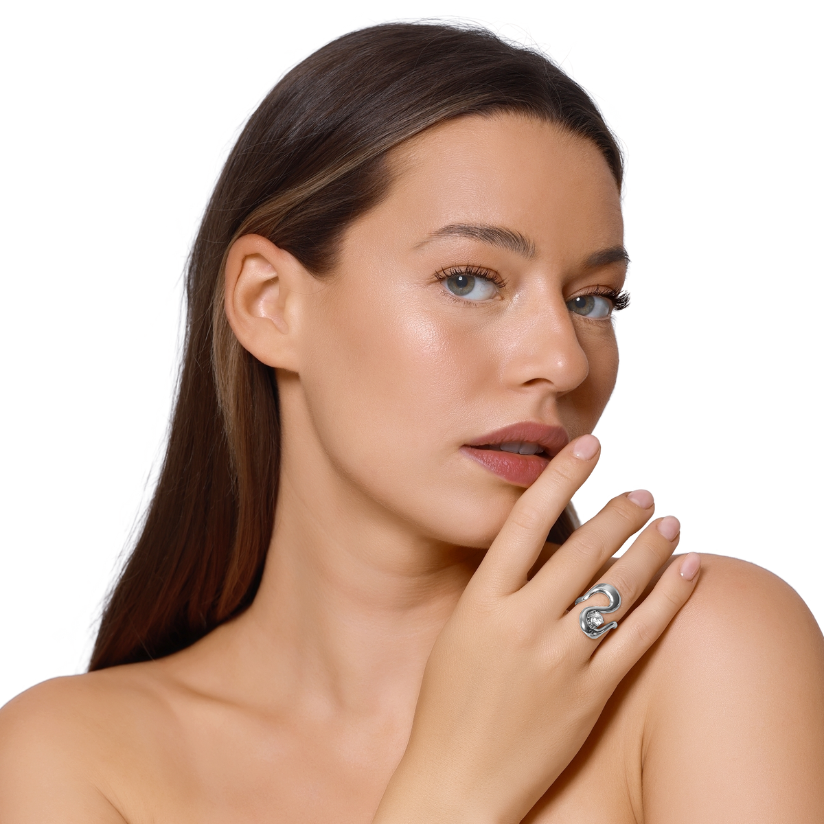 Ring Damen Edelstahl Arife Silber am Finger getragen