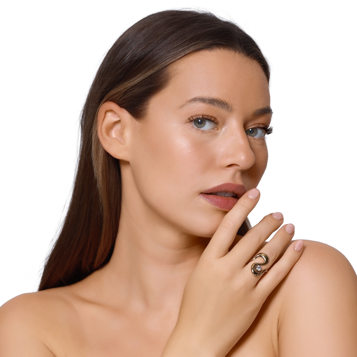Ring Damen Edelstahl Arife Gold am Finger getragen