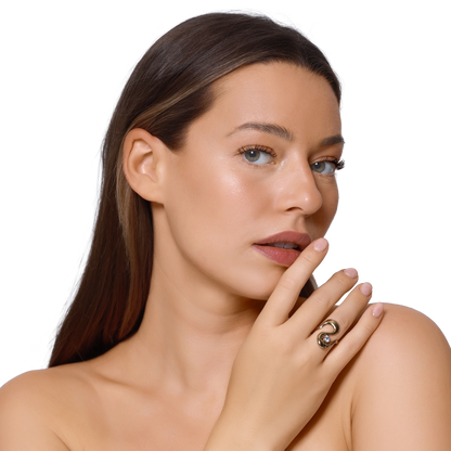 Ring Damen Edelstahl Arife Gold am Finger getragen