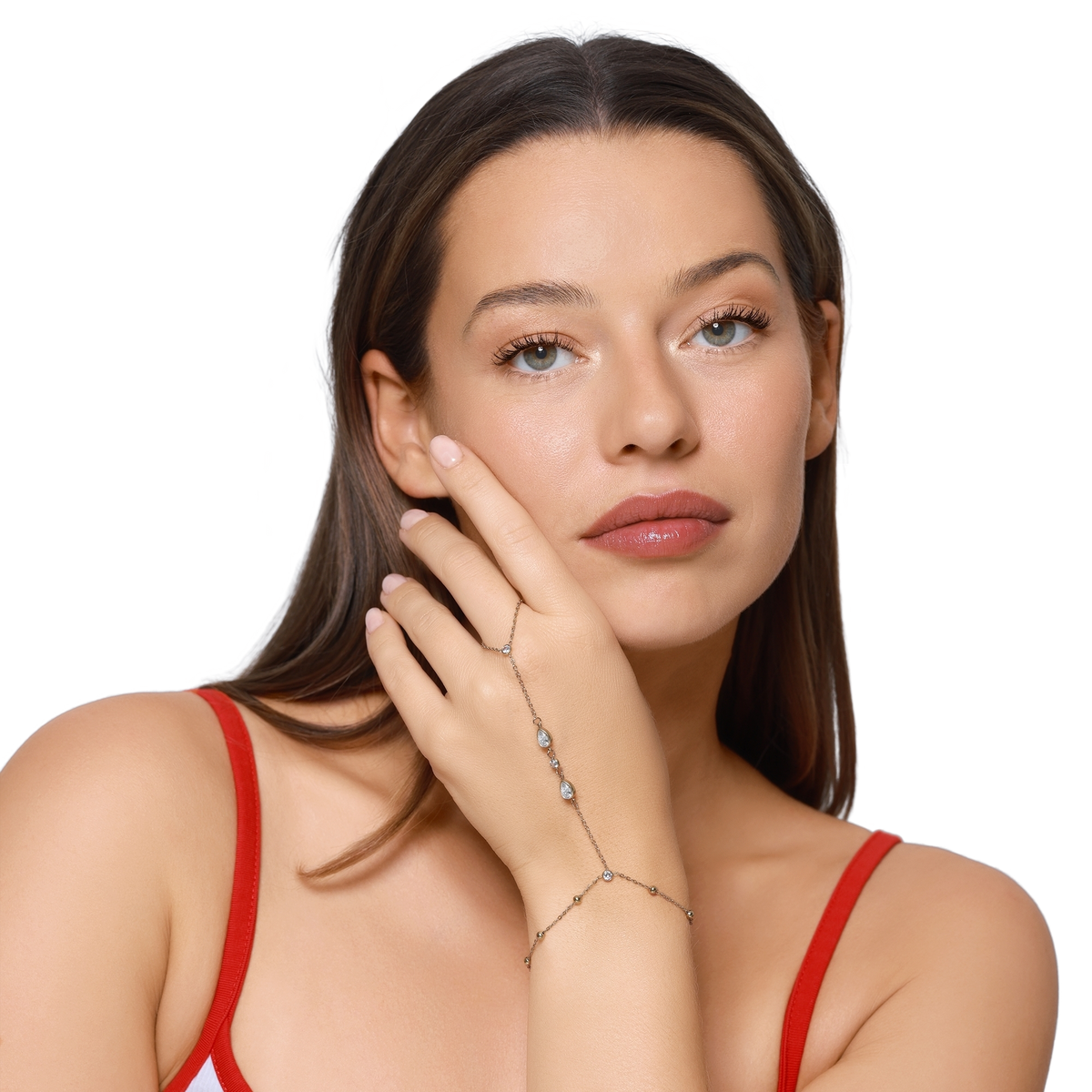 Damen Handkette Maite Gold an der Hand getragen